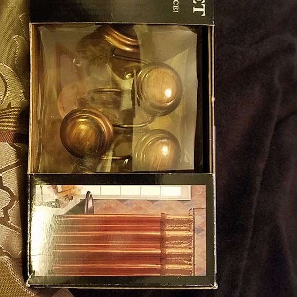 3 Piece Shower Curtain Set - Picture 4 of 5